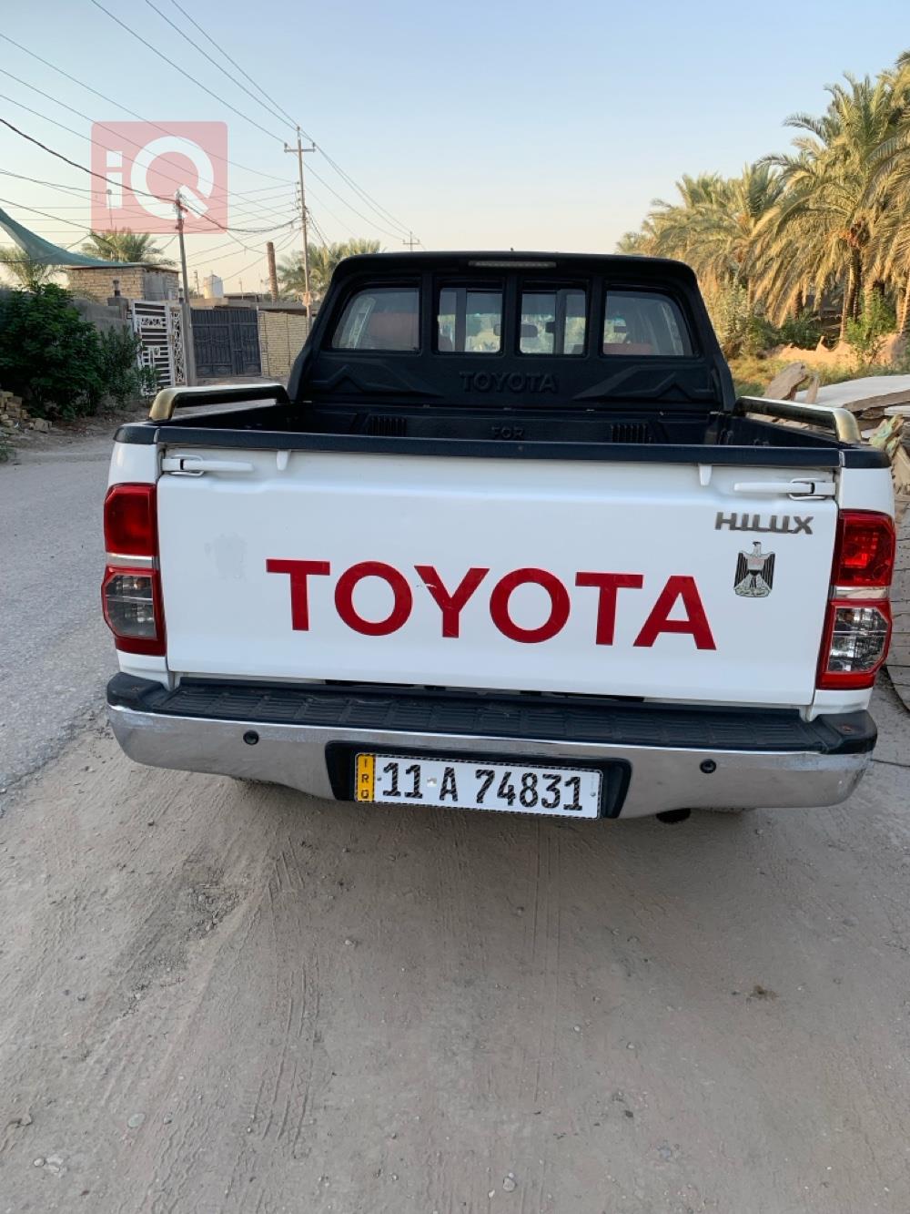 Toyota Hilux